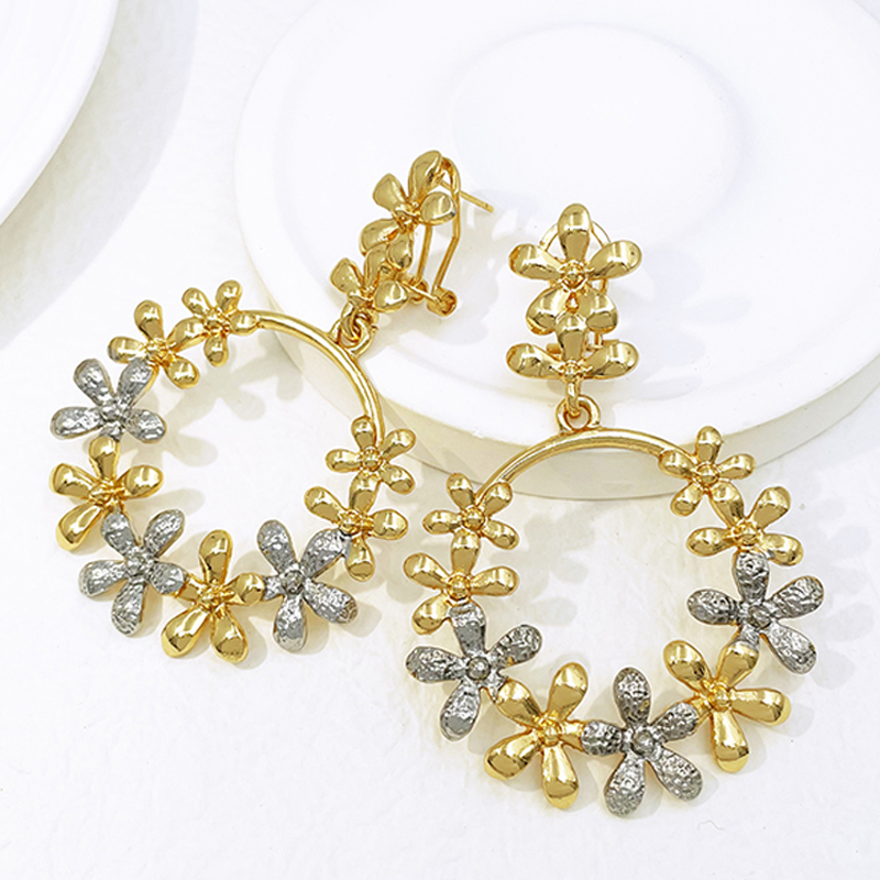 Kadın Büyük Sarkıt Küpeler 18K - Women'S Accessories Trends 2026 incelemesi ve fiyatı