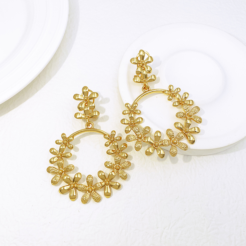Kadın Büyük Sarkıt Küpeler 18K - Women'S Accessories Trends 2026 incelemesi ve fiyatı