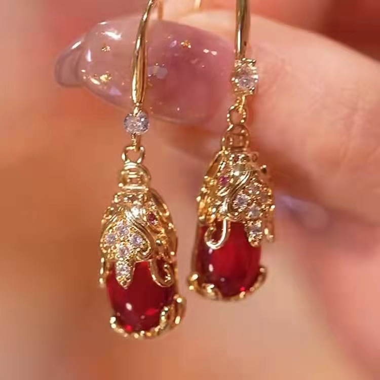 2025 trendi Pixiu retro kırmız - Women'S Affordable Accessories incelemesi ve fiyatı