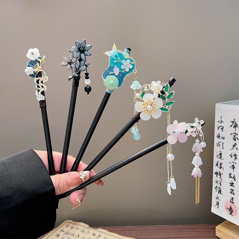 Klasik Püskül Saç Tokası Siyah - Women Knight Accessories incelemesi ve fiyatı